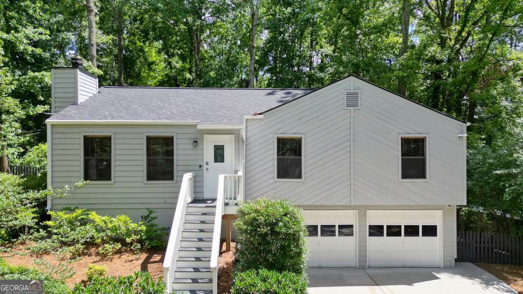 7025 Stone Wood Drive NW