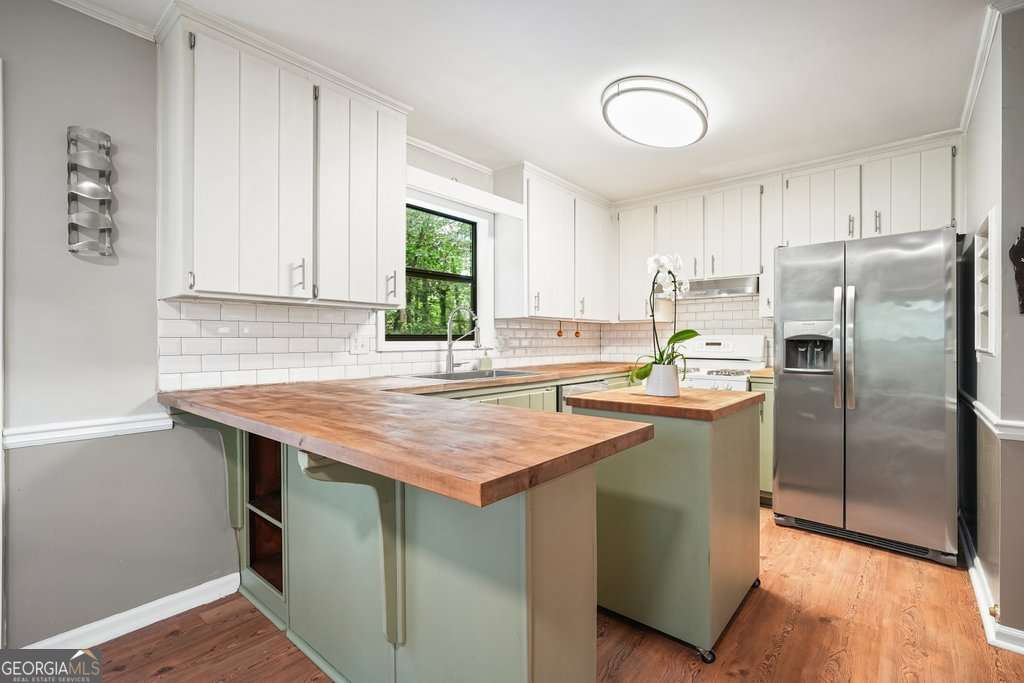 7025 Stone Wood Drive NW