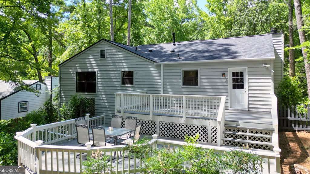 7025 Stone Wood Drive NW