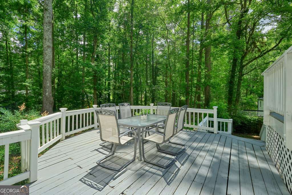 7025 Stone Wood Drive NW