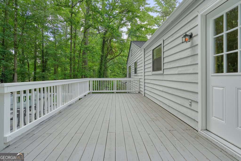 7025 Stone Wood Drive NW