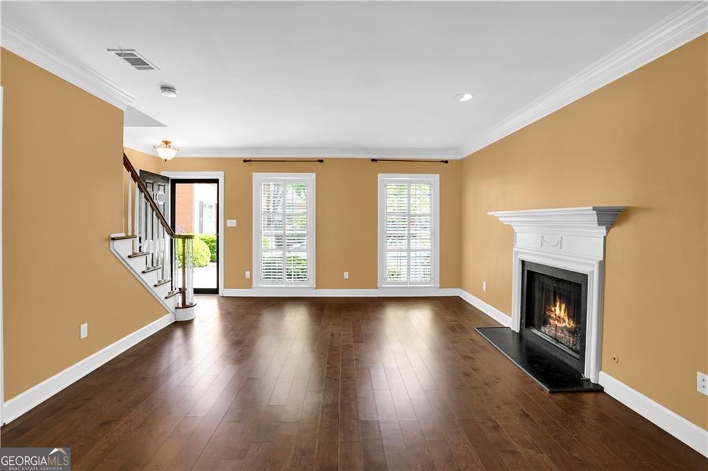 84 Mount Vernon Circle