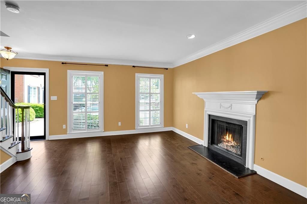 84 Mount Vernon Circle