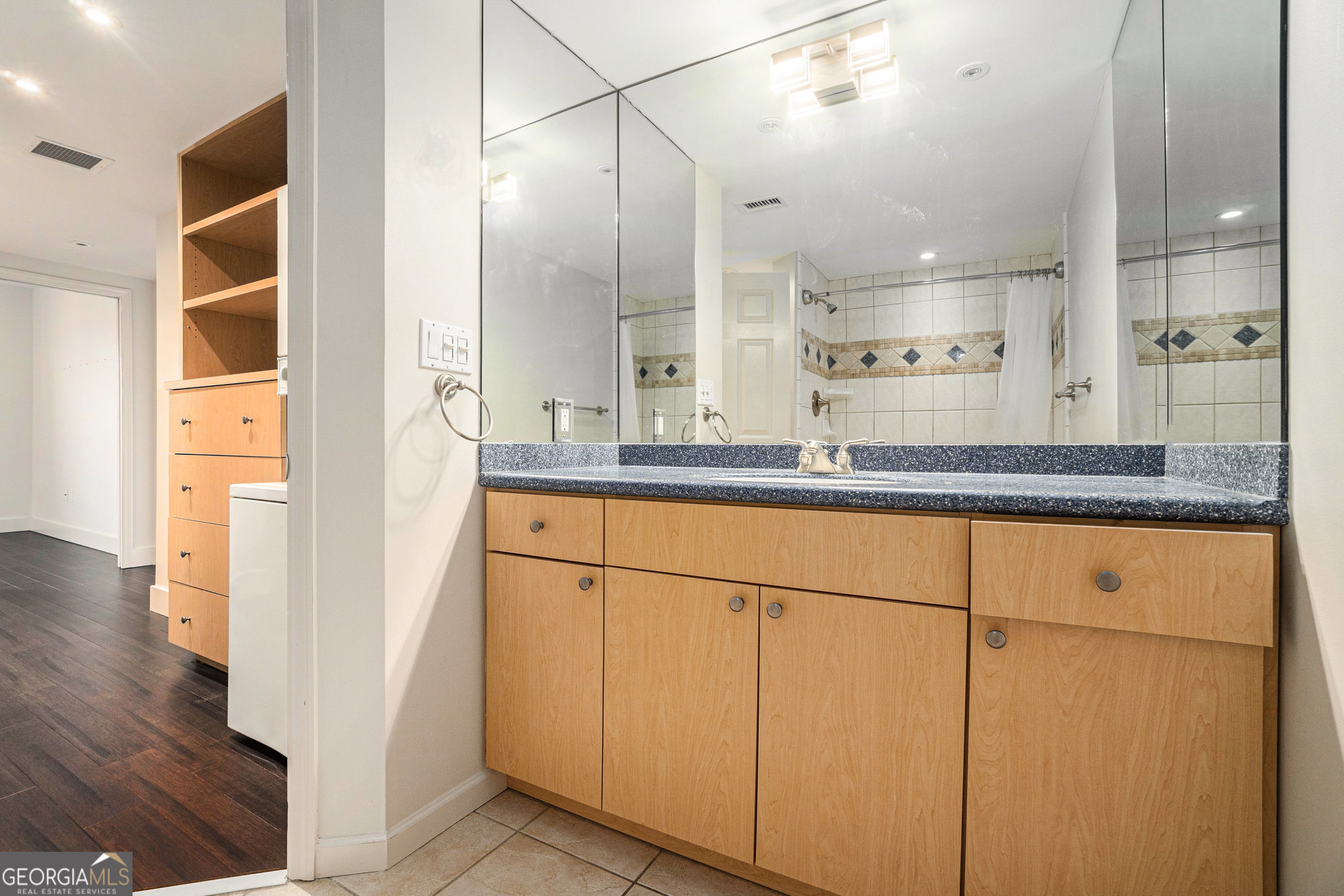 199 14th Street Street NE # 704