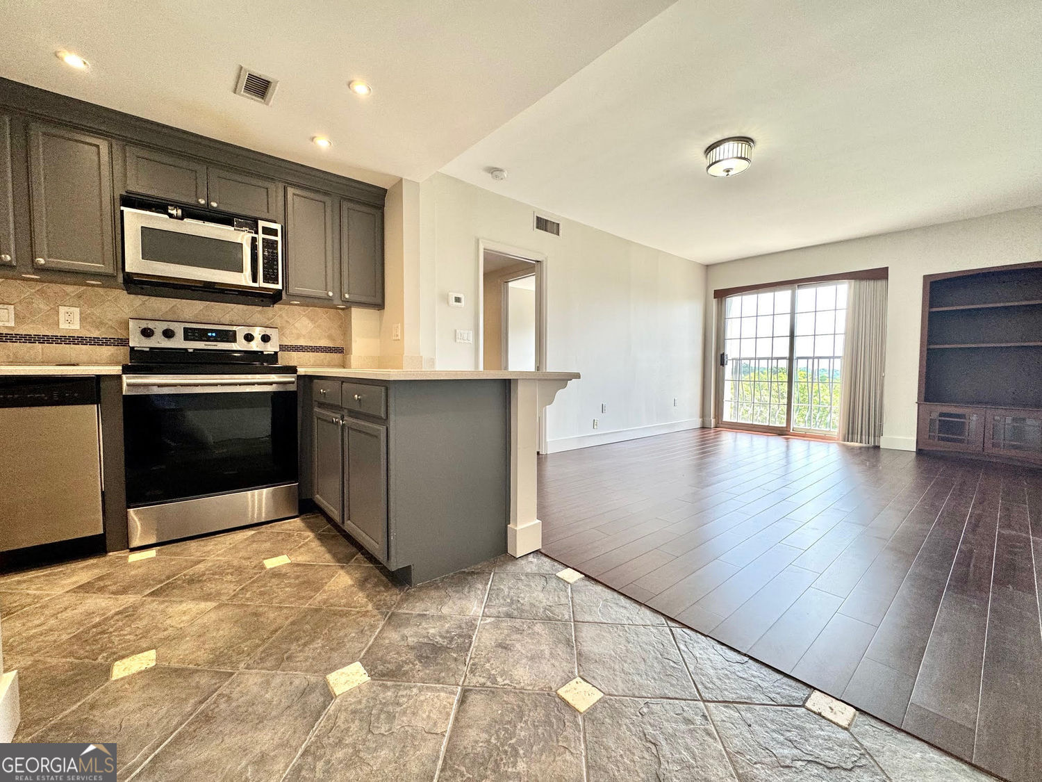 199 14th Street Street NE # 704