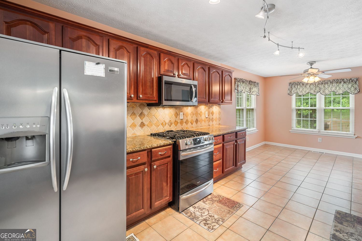 4124 High Country Drive