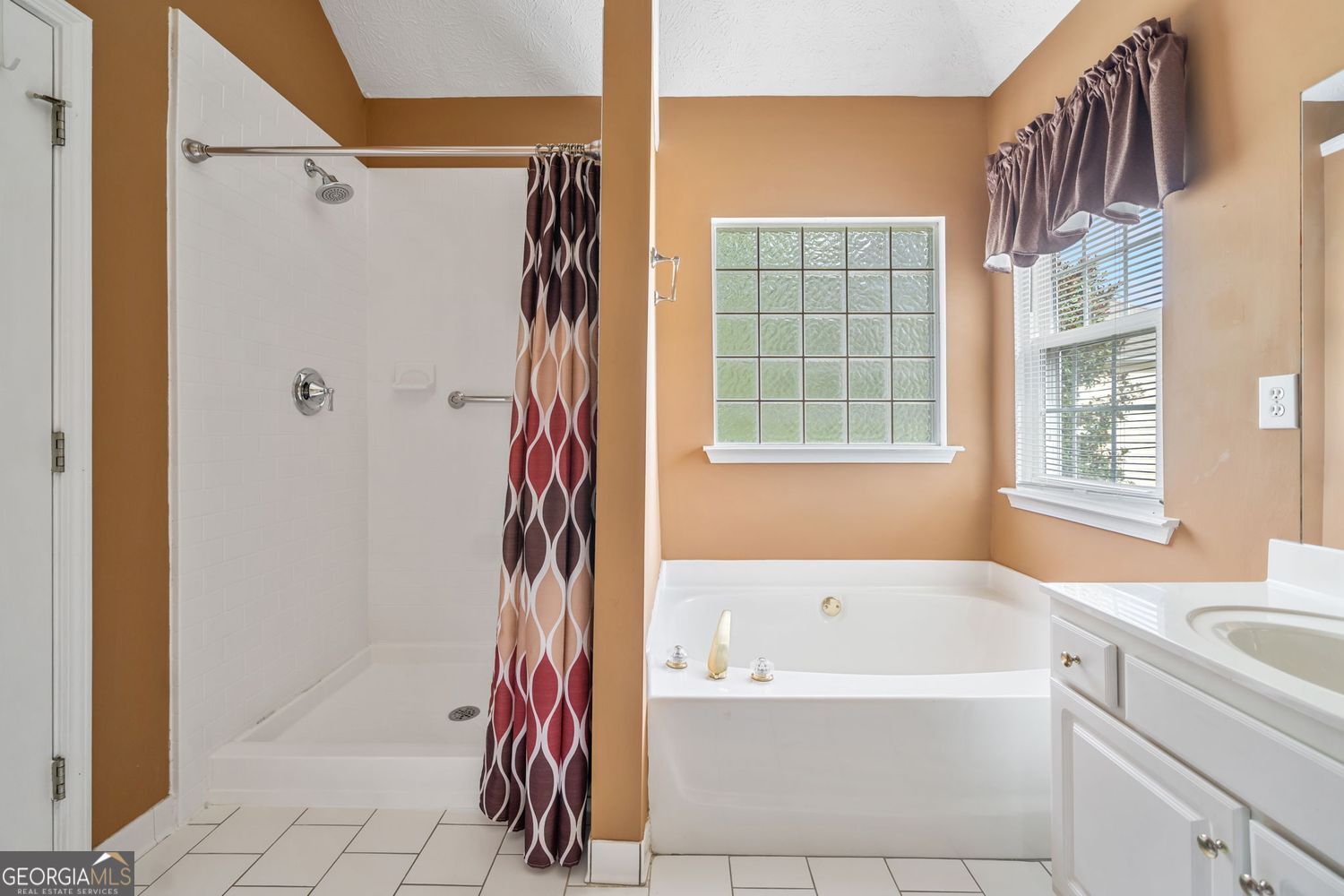 4124 High Country Drive