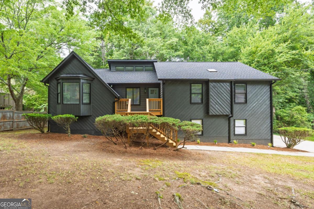 4047 Maxanne Drive NW