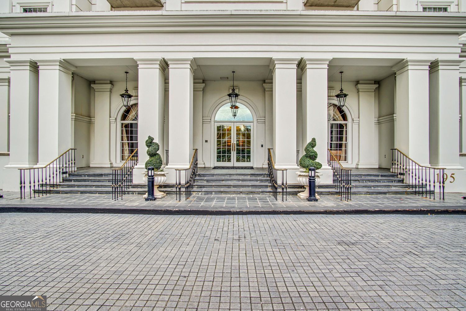 195 NE 14th Street # 1808