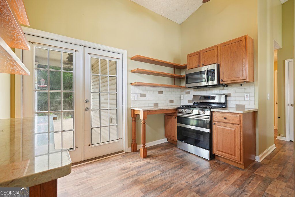 517 Oakleaf Court