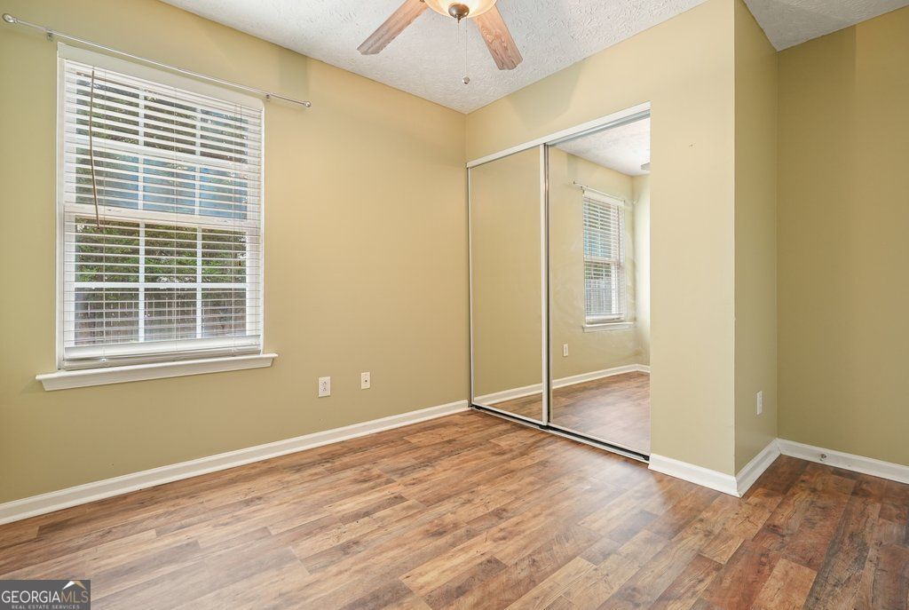 517 Oakleaf Court