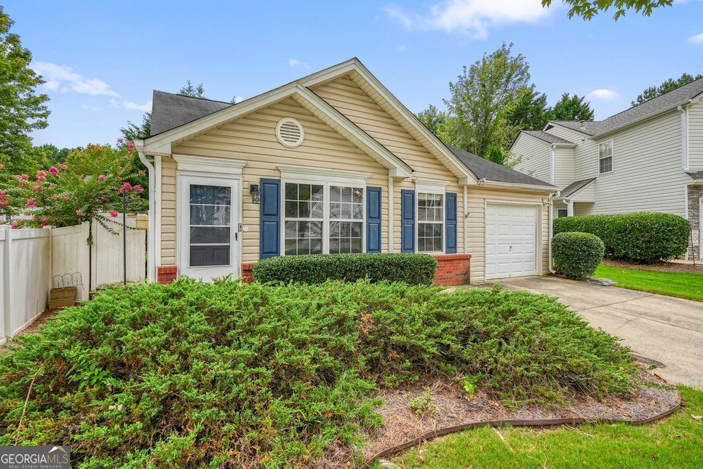517 Oakleaf Court