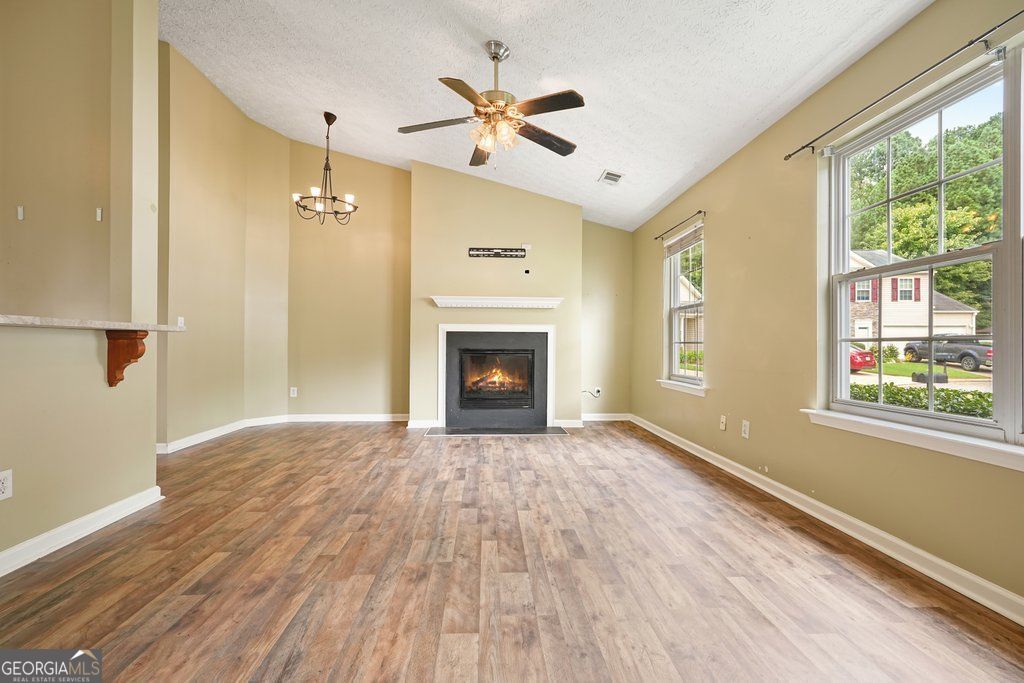 517 Oakleaf Court