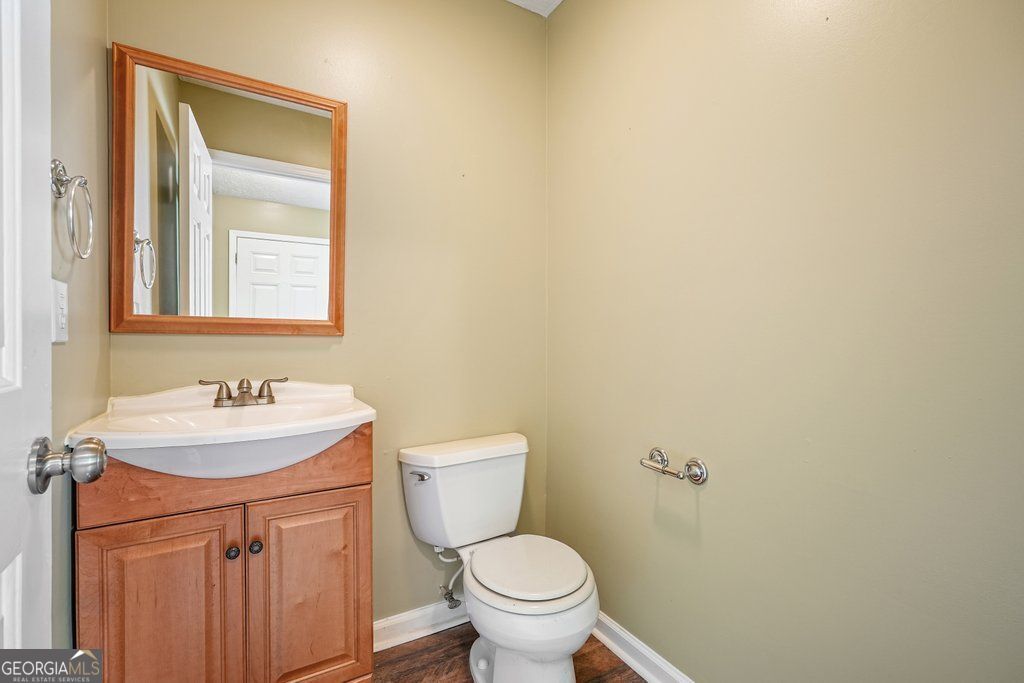 517 Oakleaf Court
