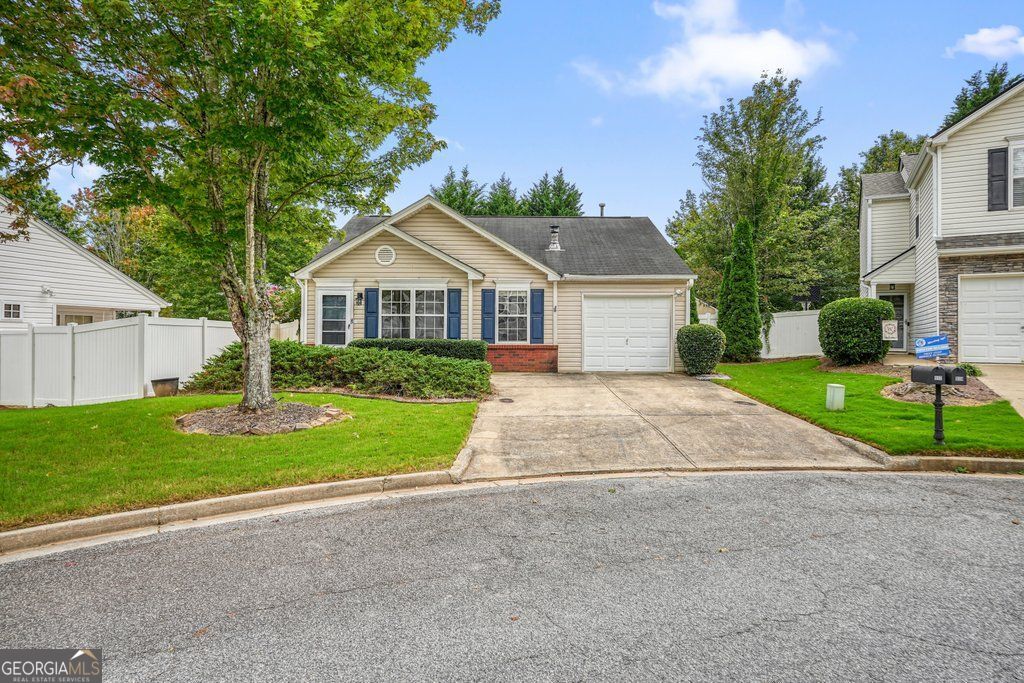 517 Oakleaf Court