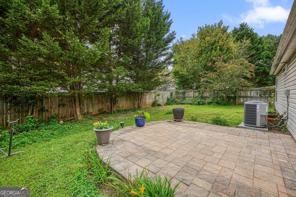 517 Oakleaf Court