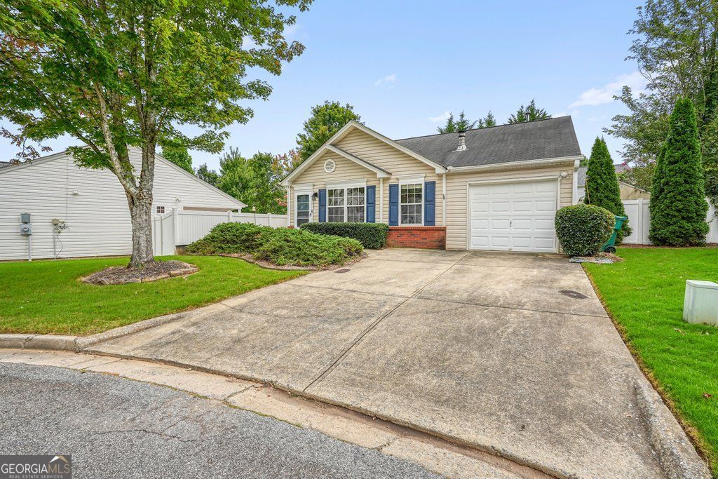 517 Oakleaf Court