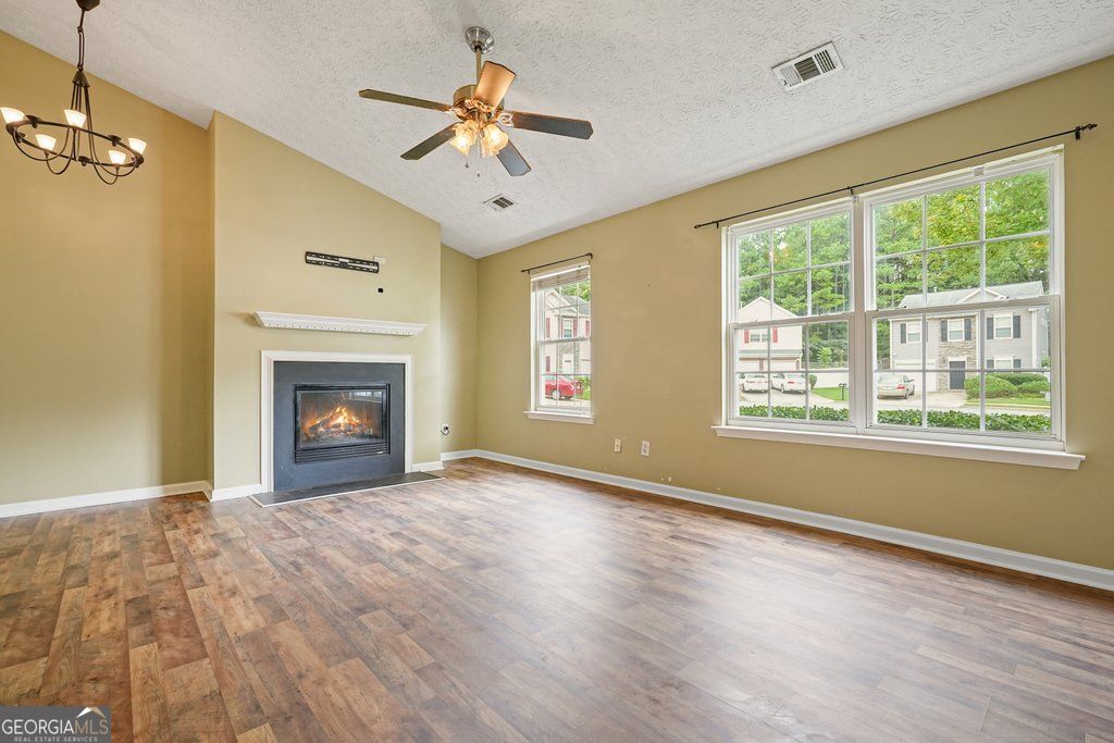 517 Oakleaf Court