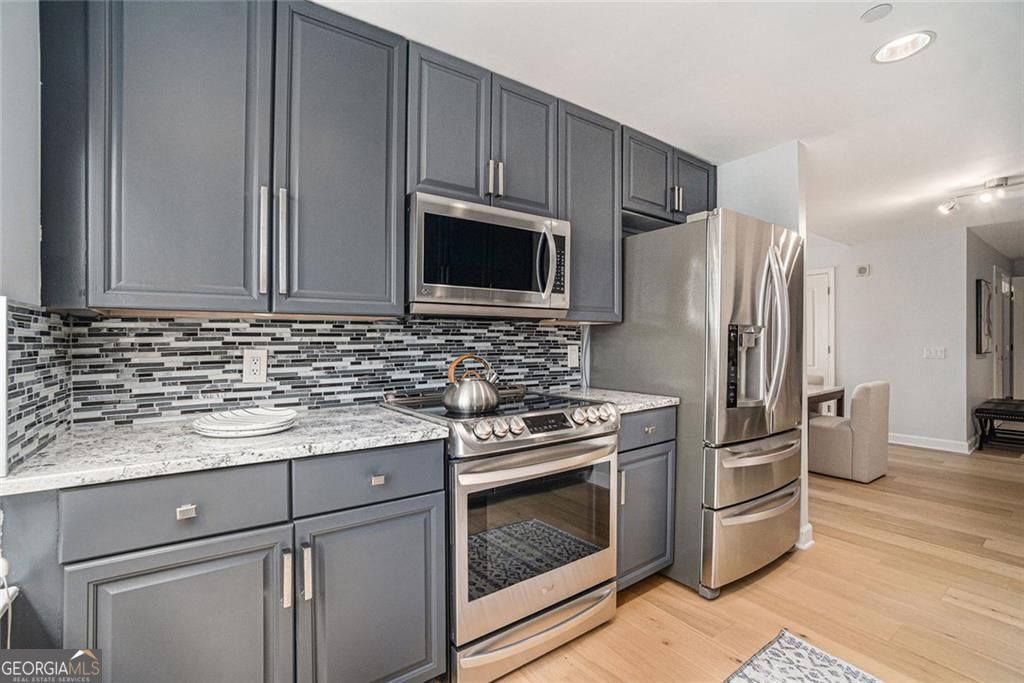 195 14th Street NE # 902