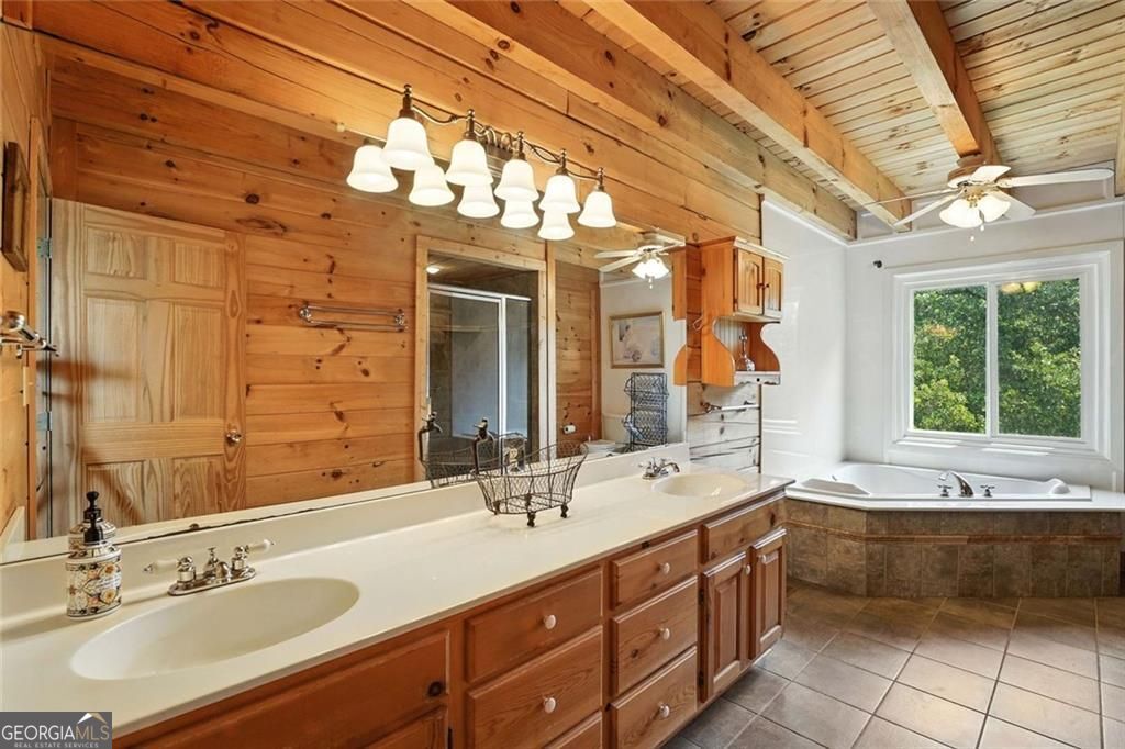 135 Holcomb SPUR NW