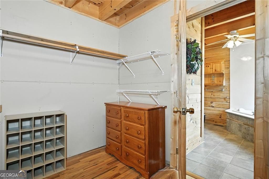 135 Holcomb SPUR NW