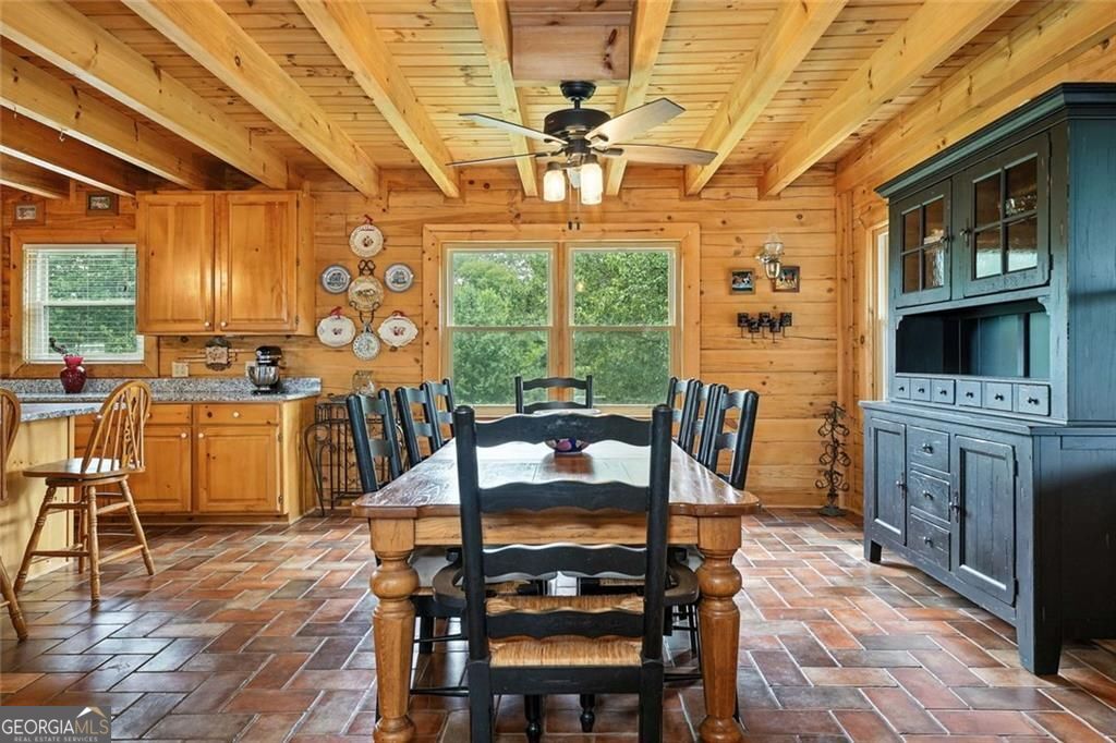 135 Holcomb SPUR NW