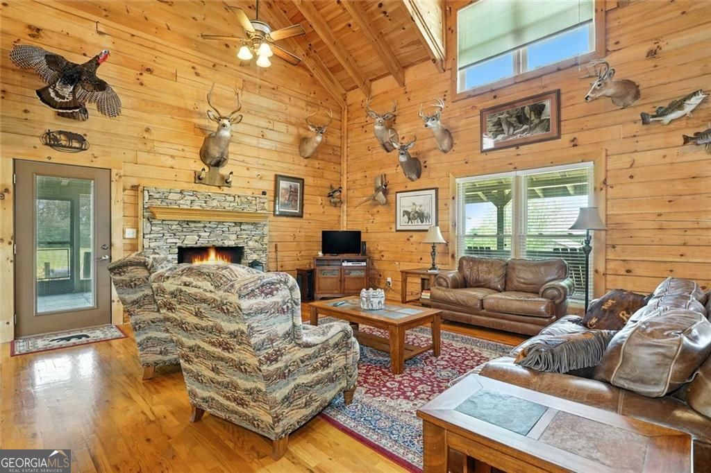 135 Holcomb SPUR NW