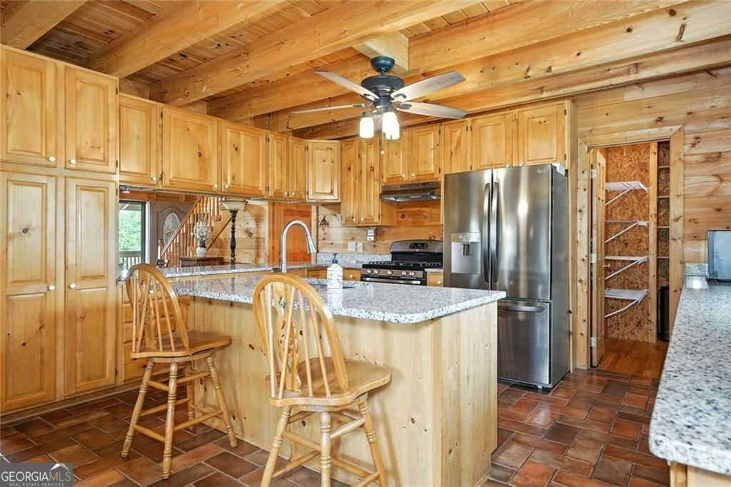 135 Holcomb SPUR NW