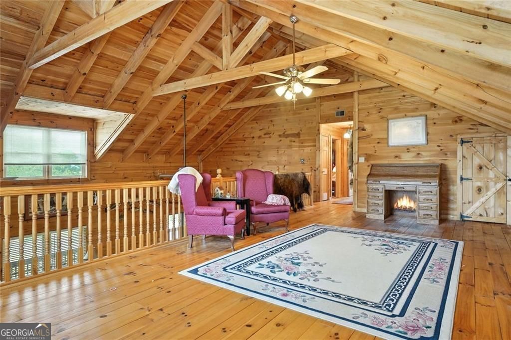 135 Holcomb SPUR NW