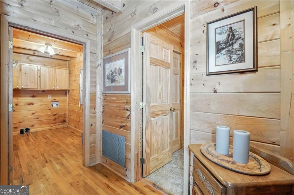 135 Holcomb SPUR NW