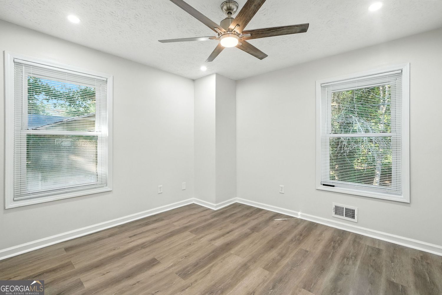 3559 Sawmill Terrace
