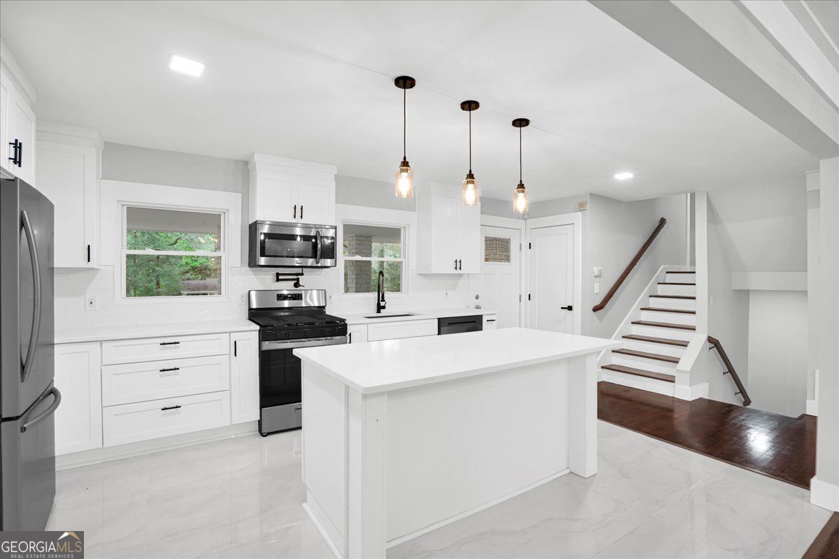 2271 Cresta Drive, Decatur