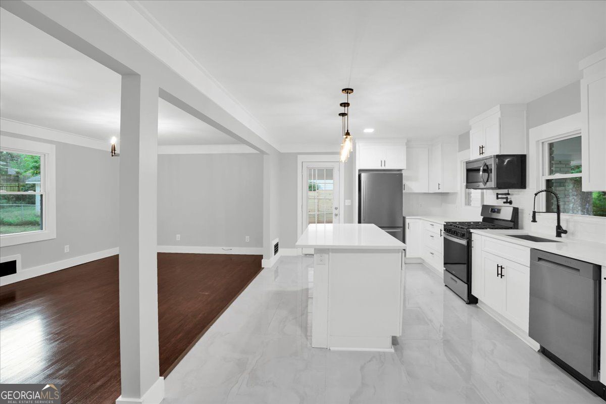 2271 Cresta Drive, Decatur