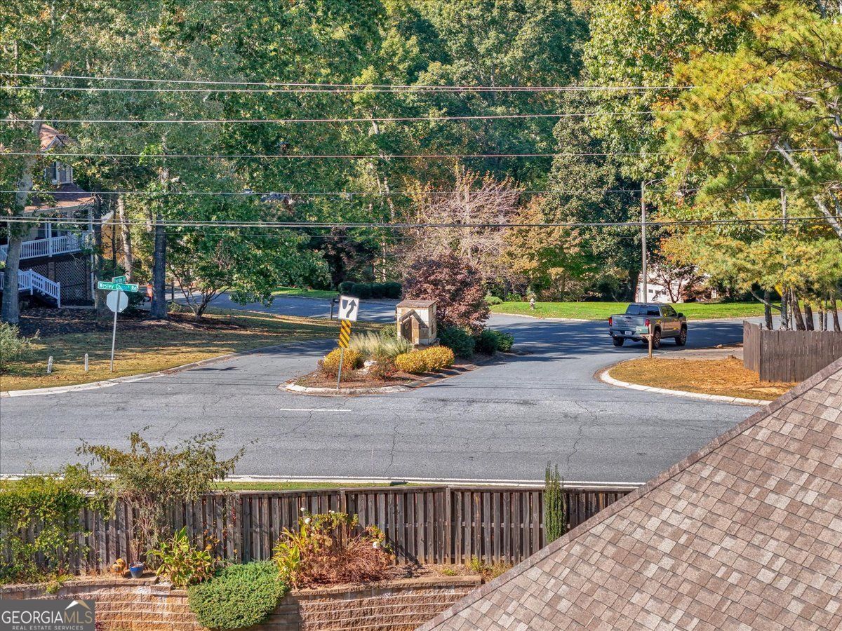 3778 Rivaridge Drive, Marietta