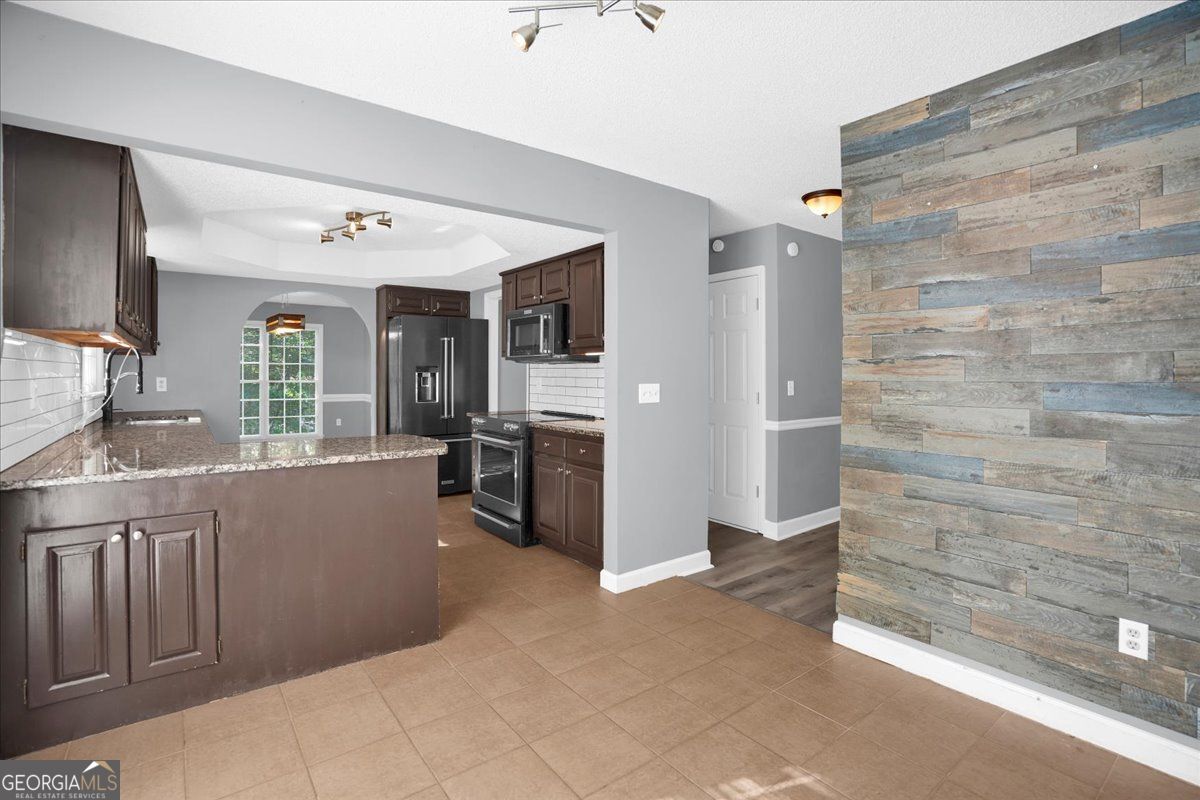 3778 Rivaridge Drive, Marietta