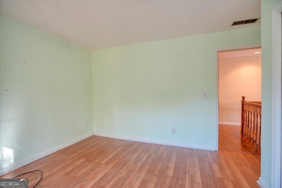 1274 Wynford Colony SW