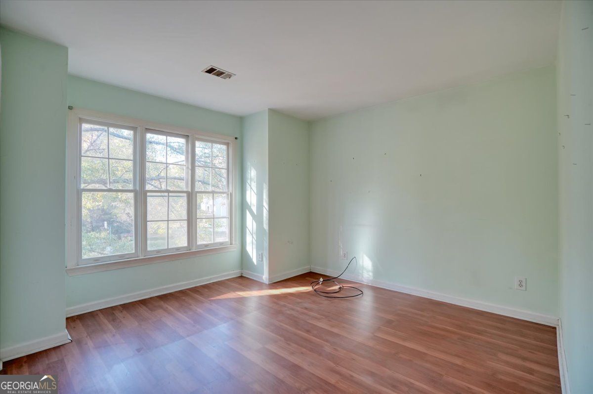 1274 Wynford Colony SW