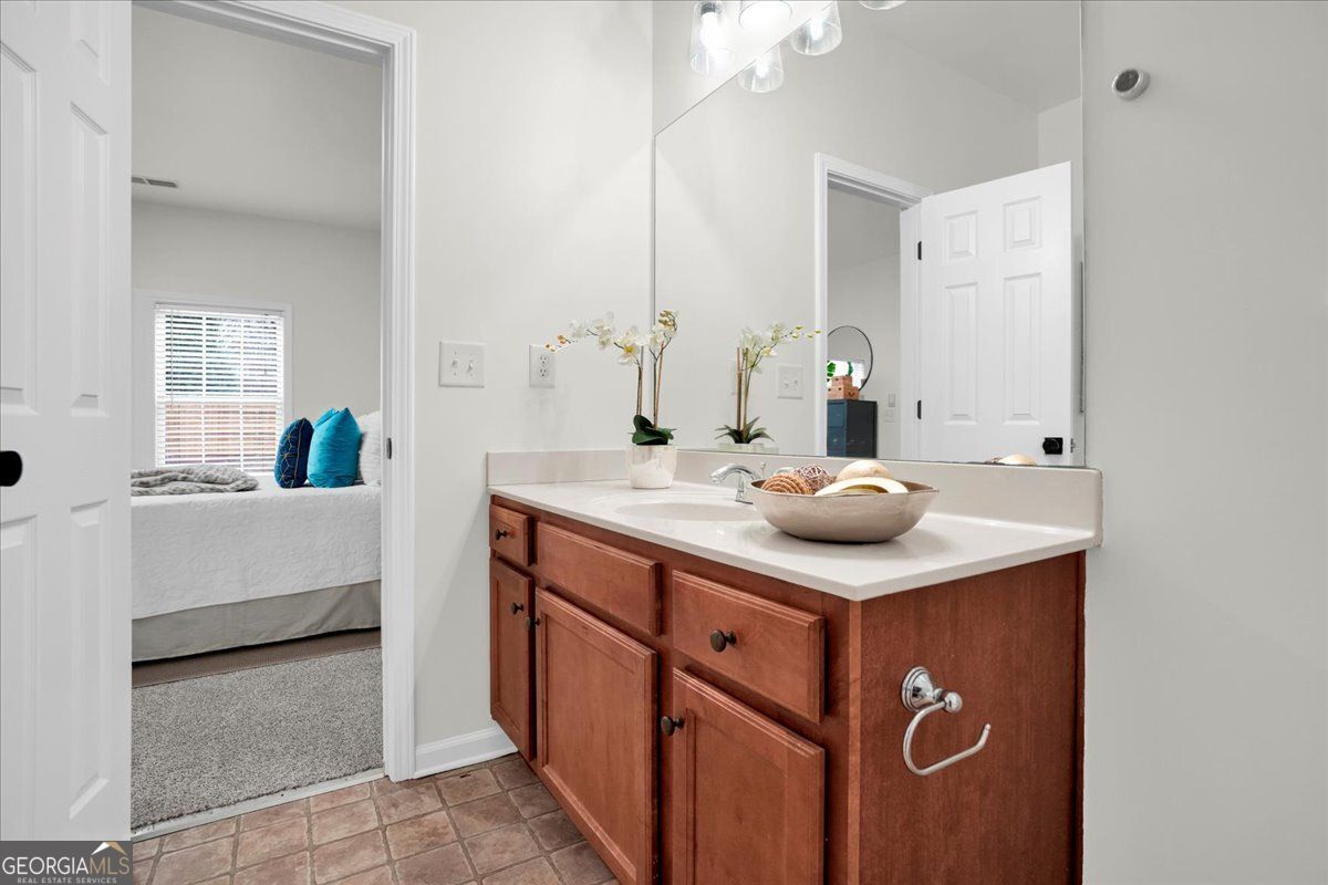 2418 Centennial Hill Way NW