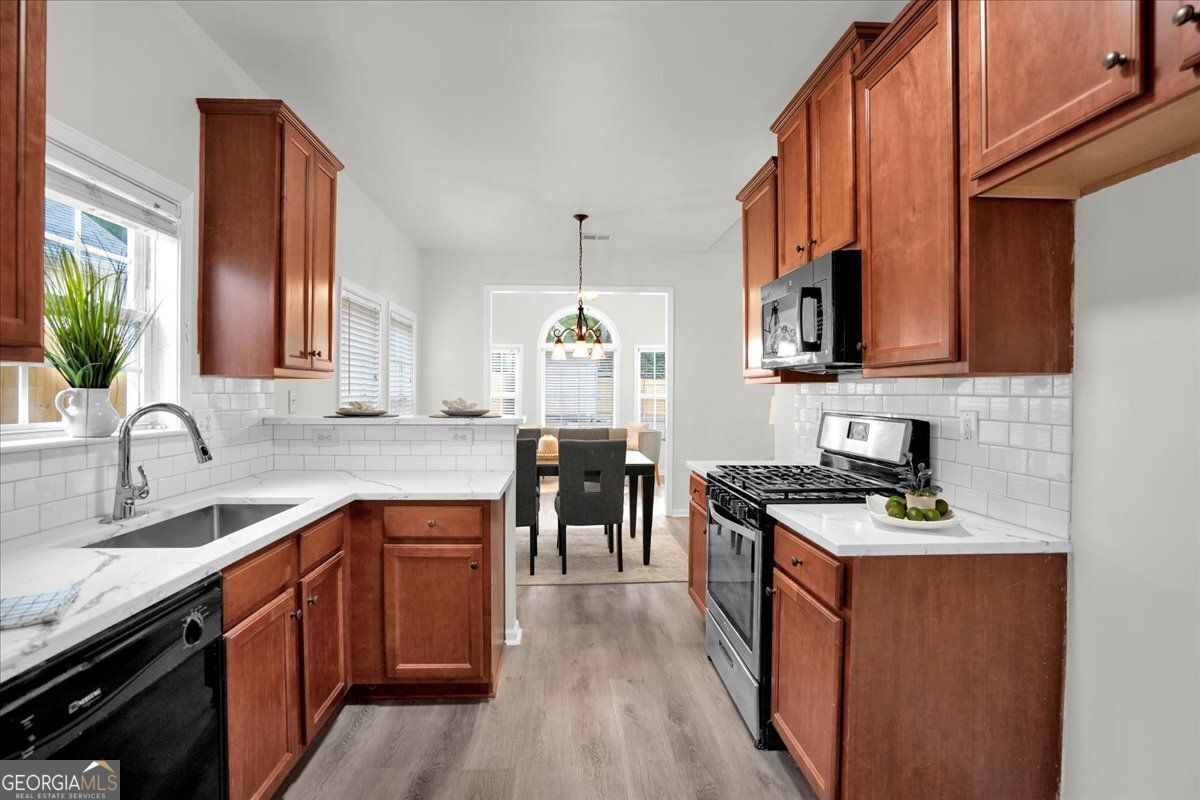 2418 Centennial Hill Way NW