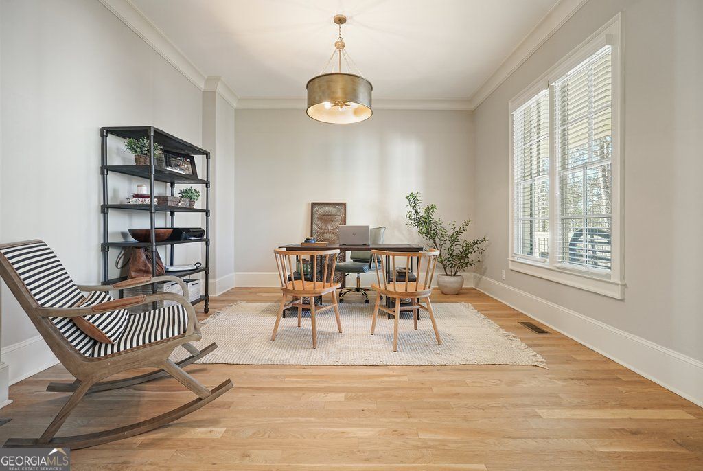 840 Greymont Circle NW