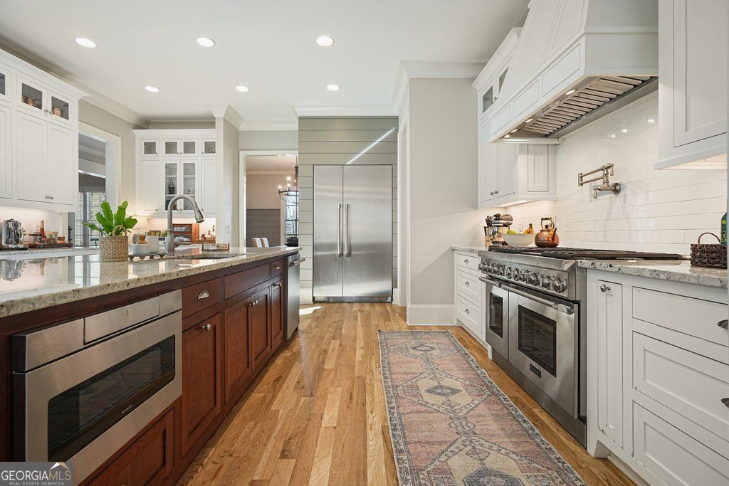 840 Greymont Circle NW