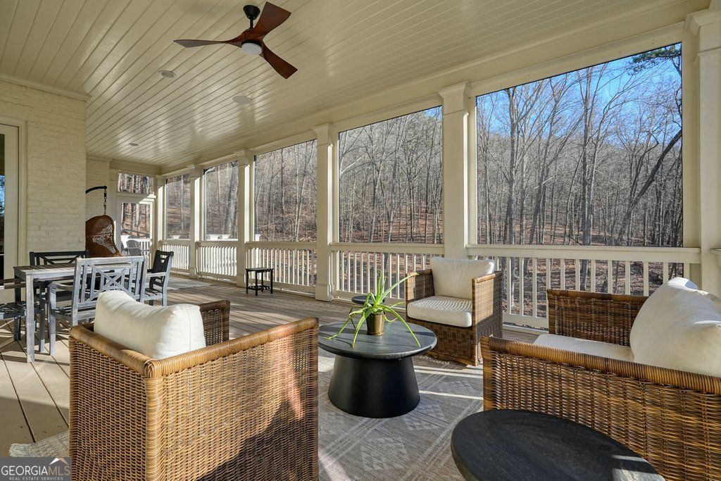 840 Greymont Circle NW