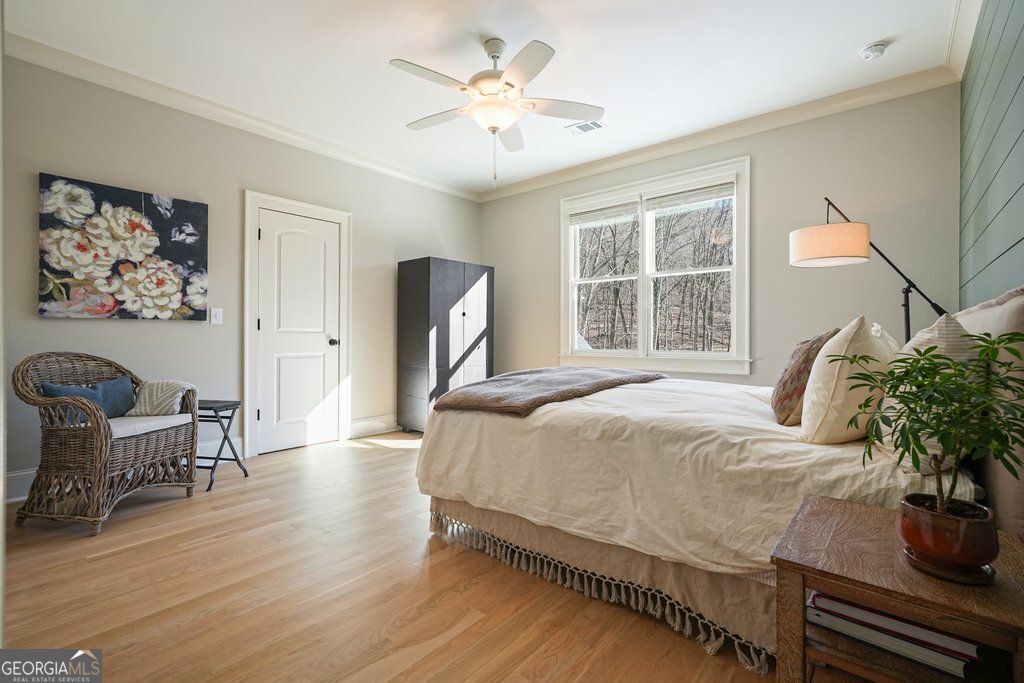 840 Greymont Circle NW