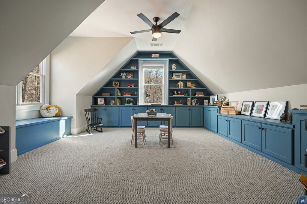 840 Greymont Circle NW