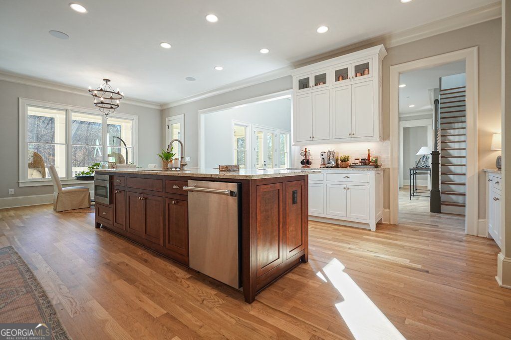 840 Greymont Circle NW