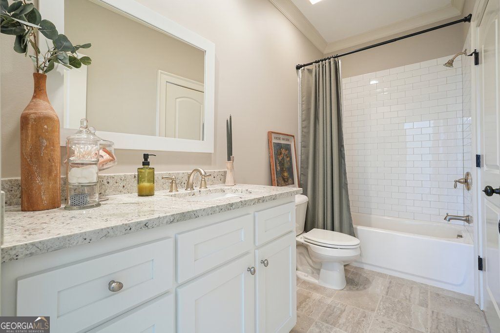 840 Greymont Circle NW