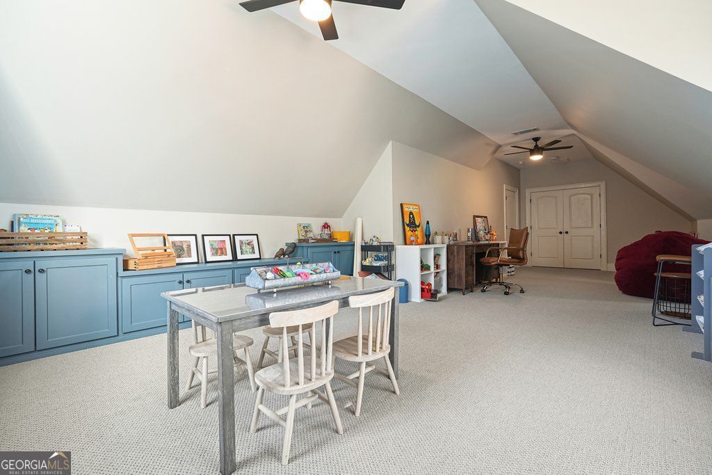 840 Greymont Circle NW