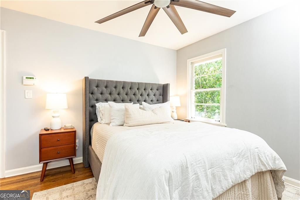 1295 Lindenwood Lane NE