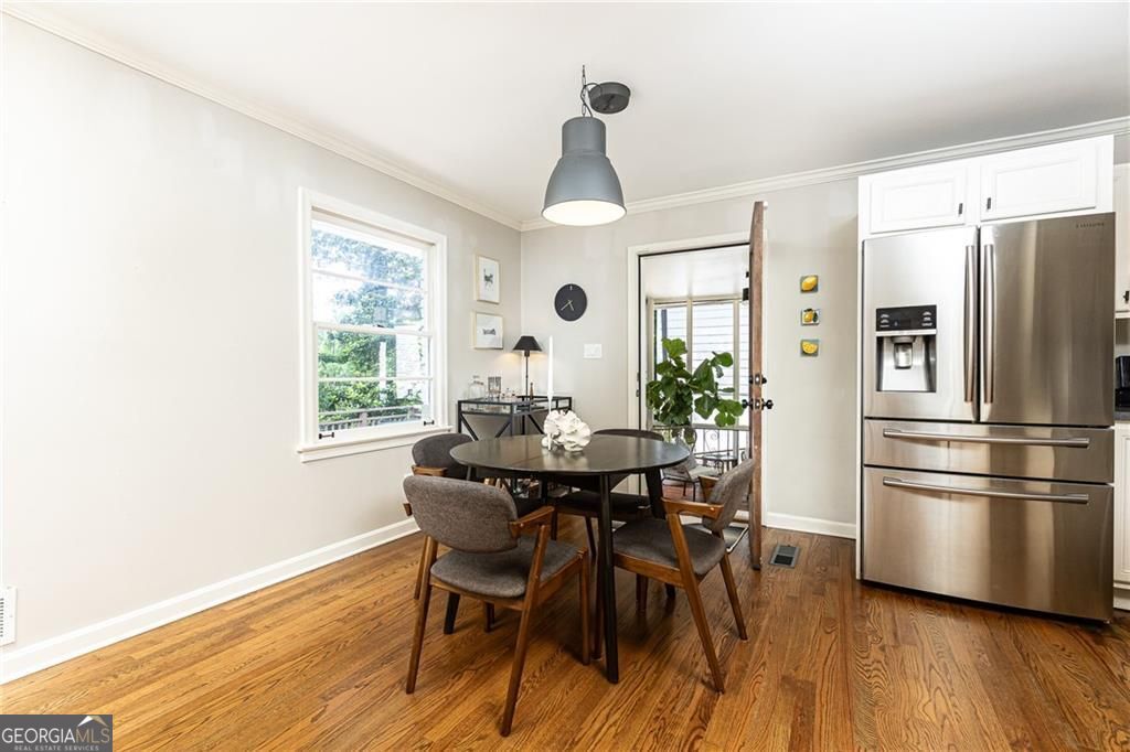 1295 Lindenwood Lane NE