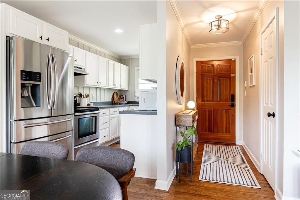 1295 Lindenwood Lane NE